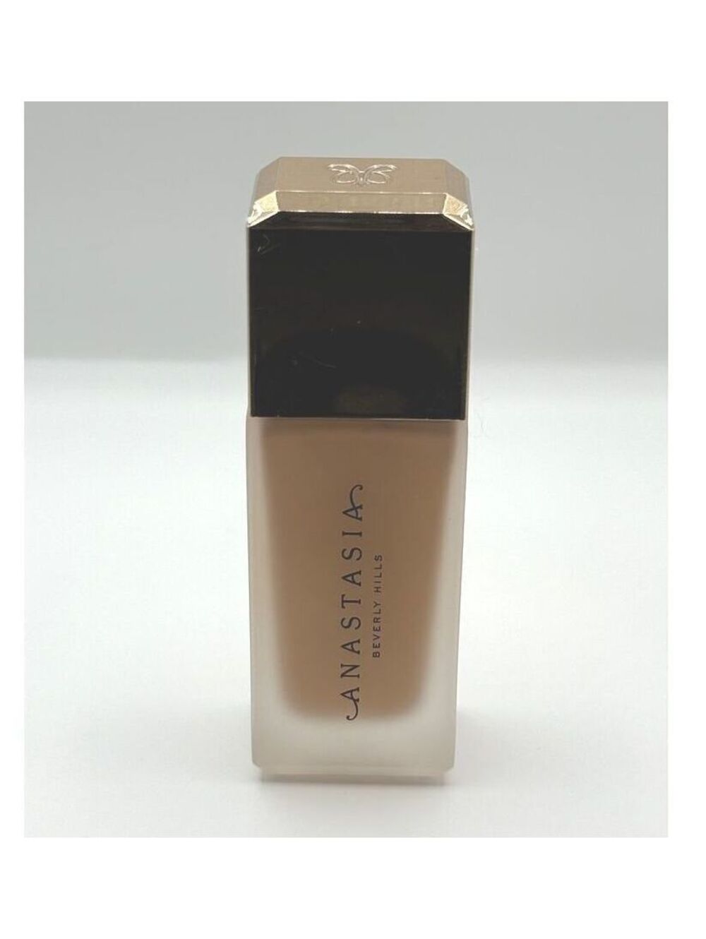 Anastasia "3CR" Impeccable Blurring Matte Foundation